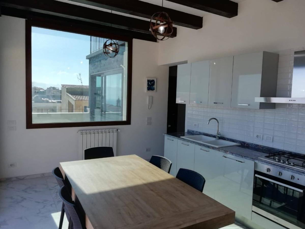 Palazzo Del Golfo Penthouse Apartment Castellammare del Golfo Bagian luar foto