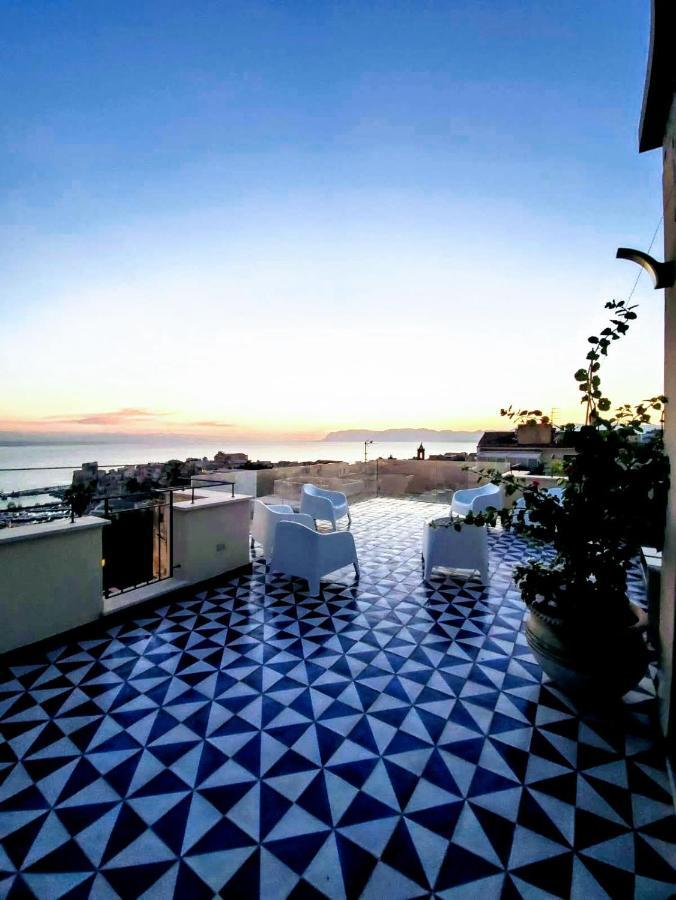 Palazzo Del Golfo Penthouse Apartment Castellammare del Golfo Bagian luar foto