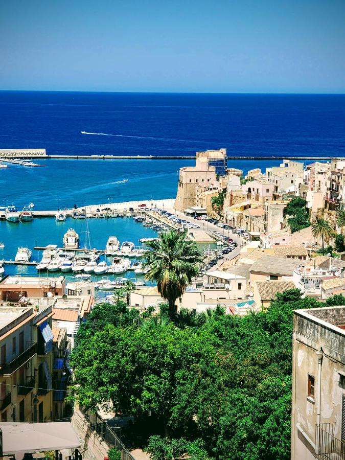 Palazzo Del Golfo Penthouse Apartment Castellammare del Golfo Bagian luar foto