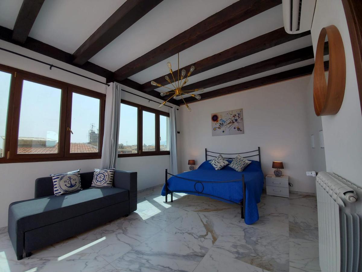 Palazzo Del Golfo Penthouse Apartment Castellammare del Golfo Bagian luar foto