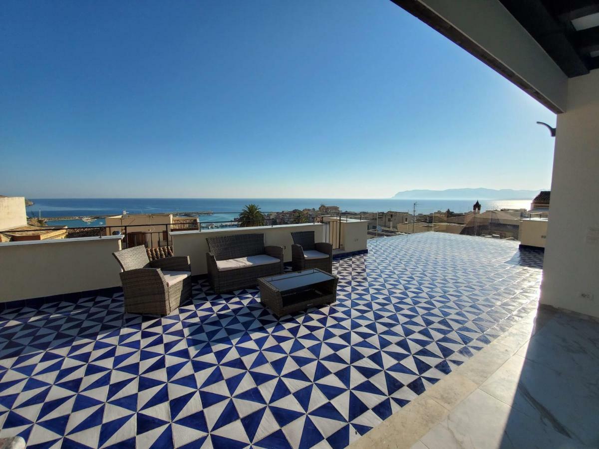 Palazzo Del Golfo Penthouse Apartment Castellammare del Golfo Bagian luar foto
